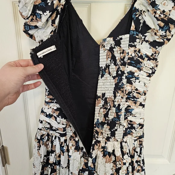 Abercrombie & Fitch Drama Puff Sleeve Floral Ruched Waste Mini Dress - Picture 4 of 9